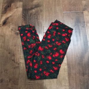 Lularoe Tomato Leggings TC